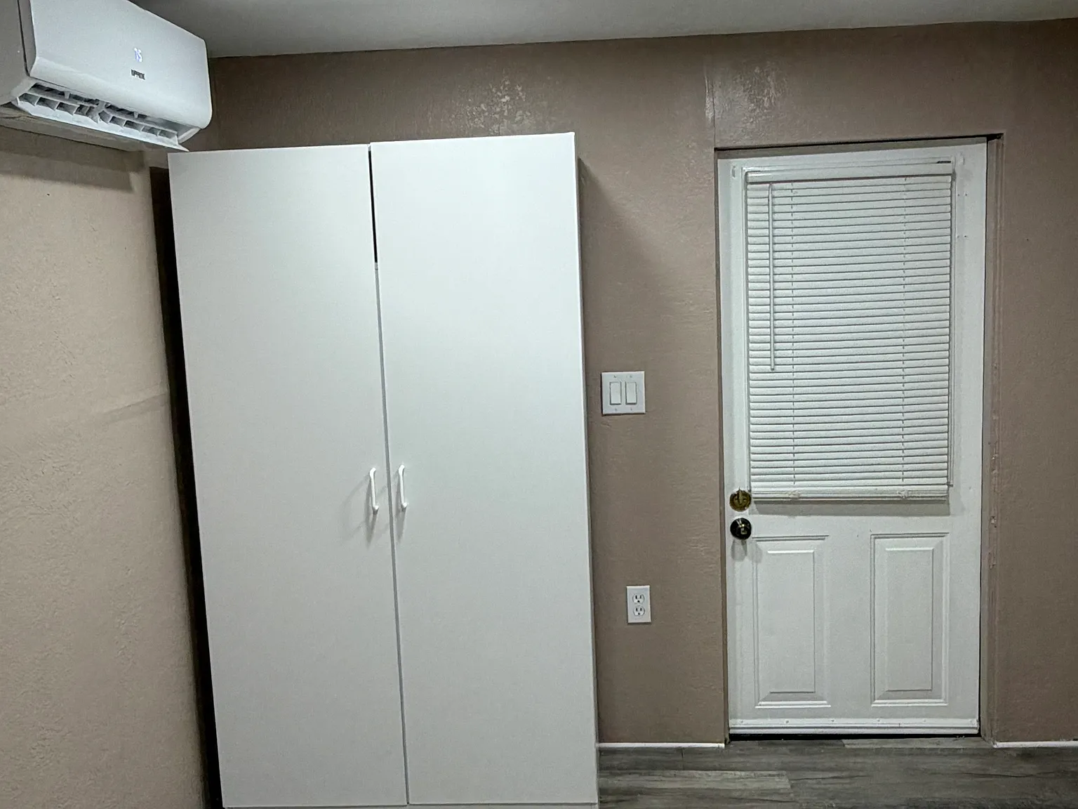 1 bed, 672 sqft, $880 — Photo 3