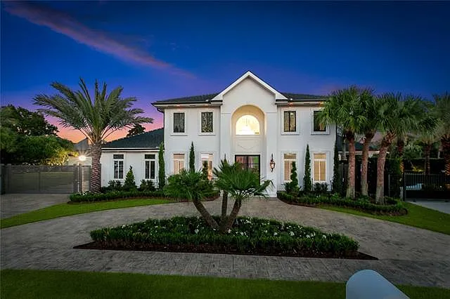 4416 Rue Place Pontchartrain — Photo 1