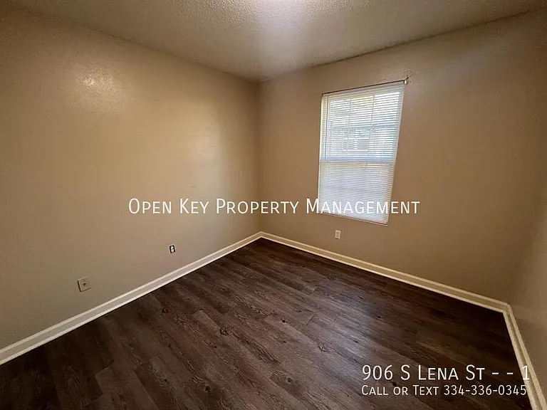 906 S Lena St #1 — Photo 6
