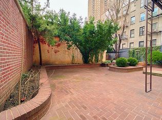 458 W 52nd St APT 1C, New York, NY 10019