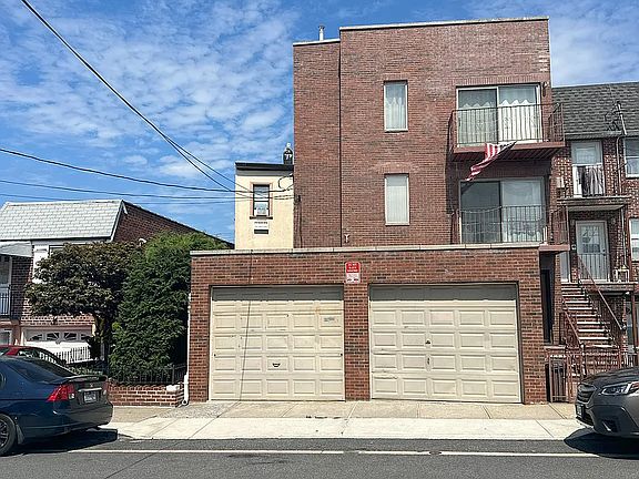 2nd image of 61-26 Mount Olivet Cres #Bld