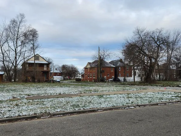 3063 Seyburn St, Detroit, MI 48214