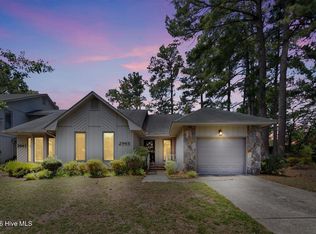 2965 Wedgeview Dr, Fayetteville, NC 28306