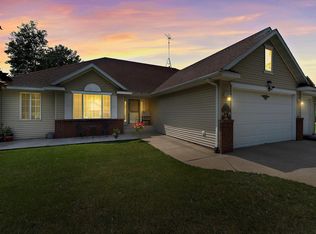 3023 Crescent Ridge Trl, Saint Cloud, MN 56301