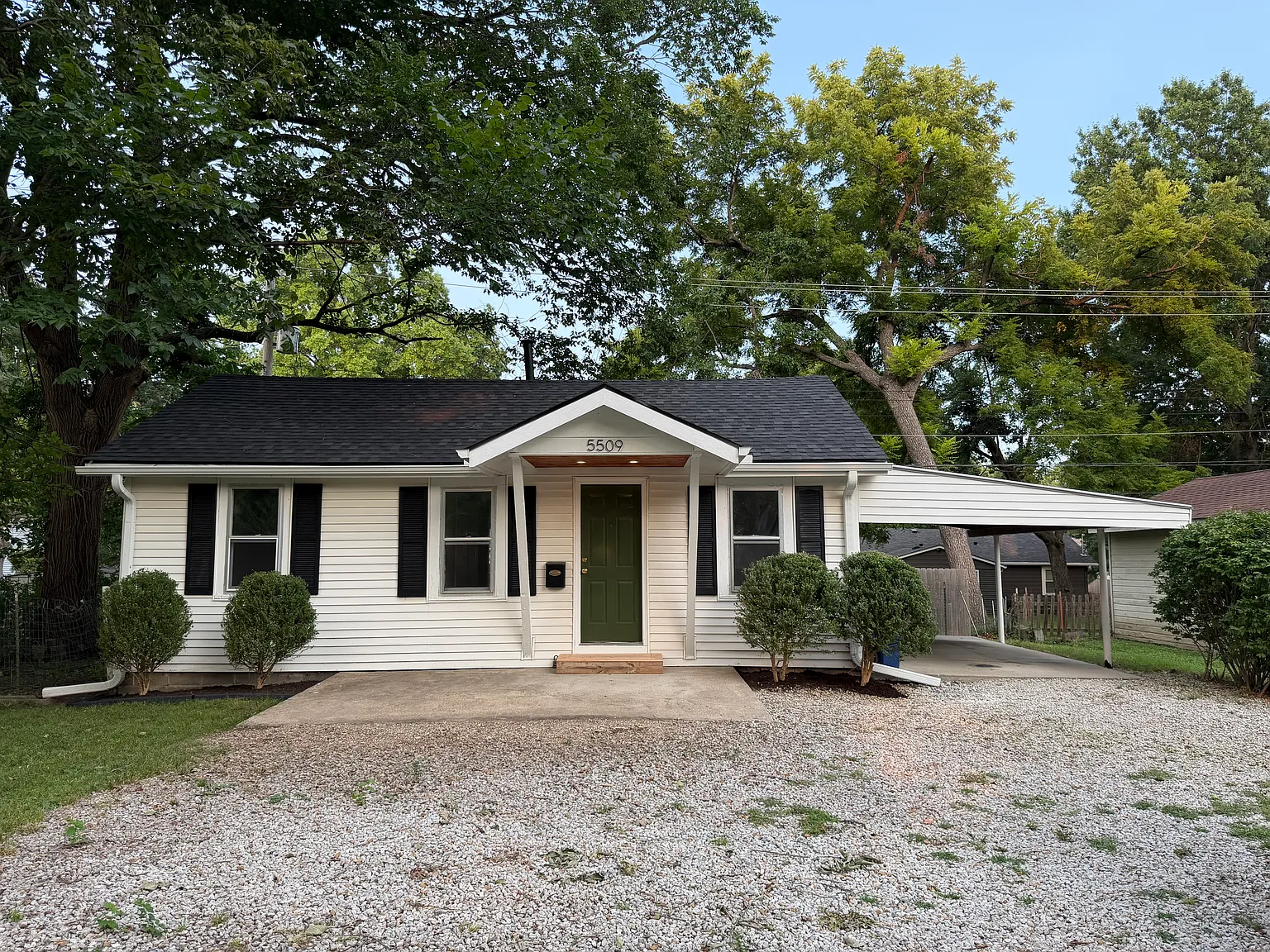 2 bed, 620 sqft, $1,250 — Photo 2