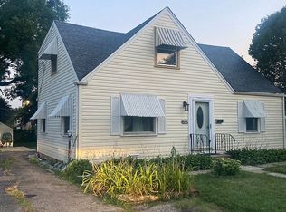 123 Country Club Dr, Northlake, IL 60164