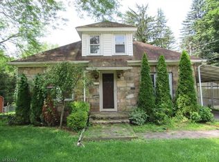 173 Main St, Hampton, NJ 08827