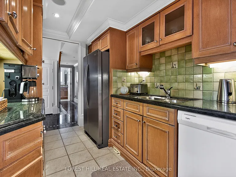 74 Lynwood Ave #2 — Photo 13