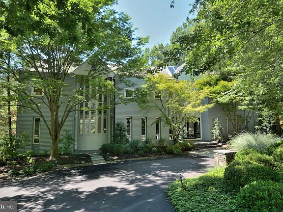 2nd image of 9559 Bell Dr