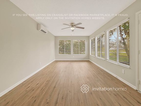 3rd image of 10425 Kingbrook Ln