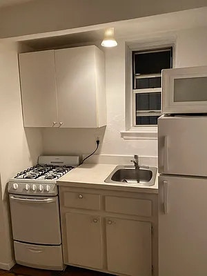 Rented by Sandra Greer Real Estate | media 11