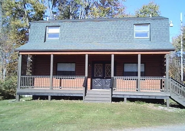 2 bed, 1.5 bath, 2304 sqft, $2,700 — Photo 1