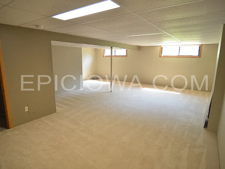 372 Willshire Ct NE — Photo 15