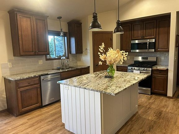 4th image of 3652 S Ridge Rd