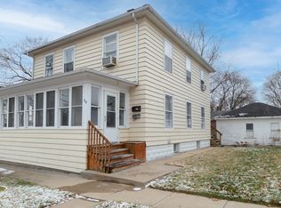 318 6th Ave, Rochelle, IL 61068