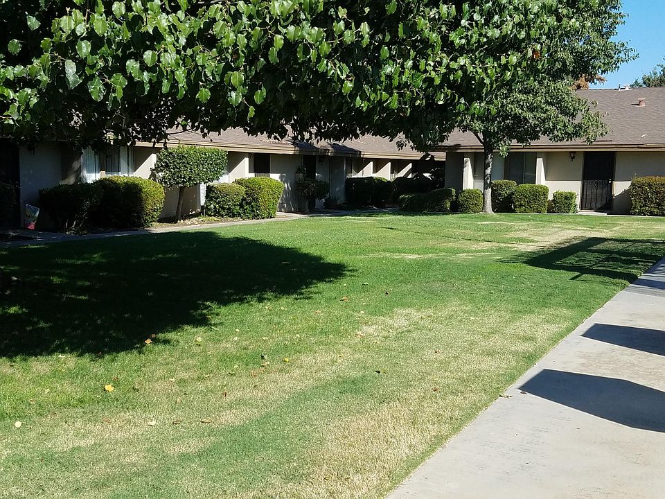 Community lawn