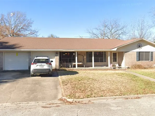 811 S Avenue O, Clifton, TX 76634