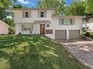 5524 N Virginia Ave, Kansas City, MO 64118