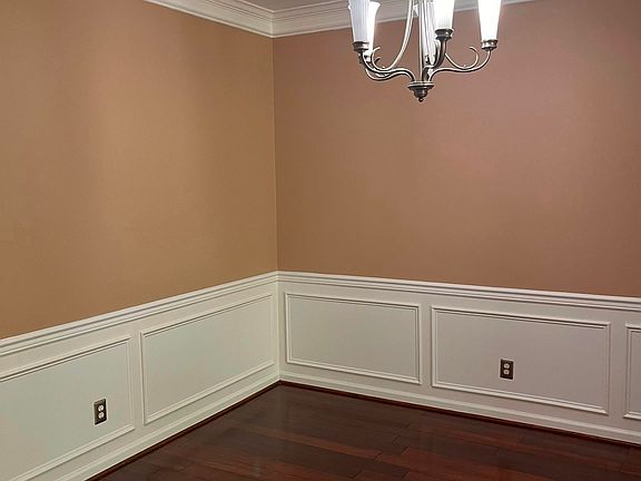 5th image of 4616 Fairfax Ct