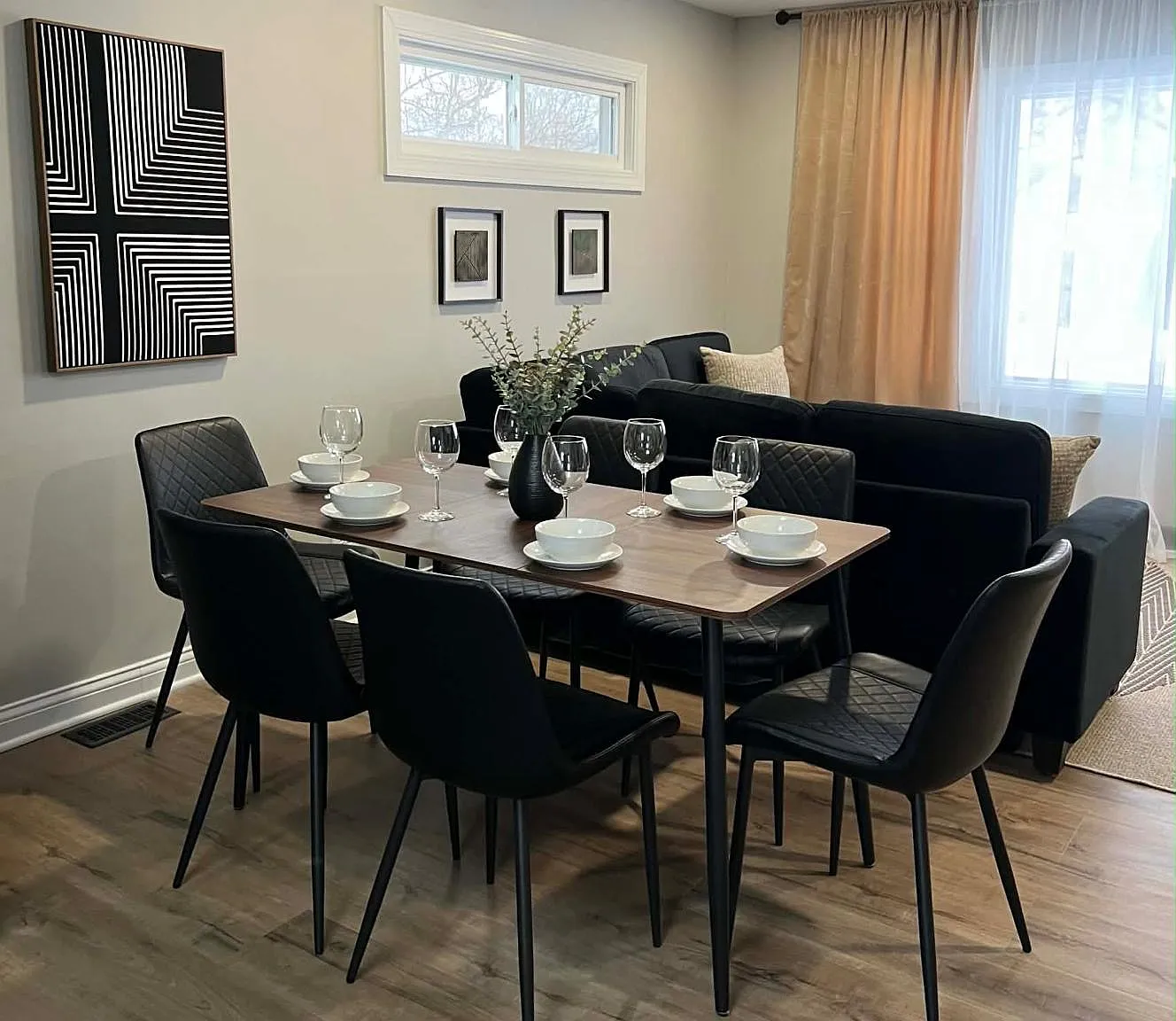 3 bed, 960 sqft, $5,999 — Photo 4
