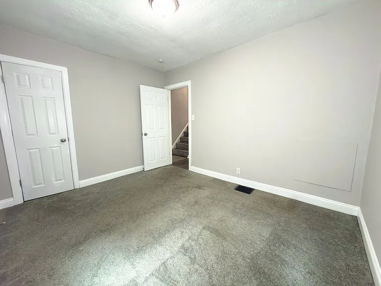 1708 Hunt Rd — Photo 7