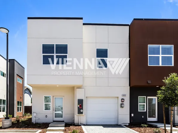 8086 Quiet Knolls Dr, Antelope, CA 95843