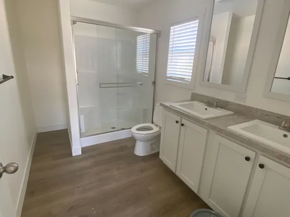 3601 E Wyoming Ave Spc 402, Las Vegas, NV 89104