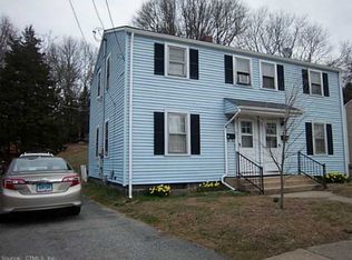 51 Ridgeview Cir, New London, CT 06320