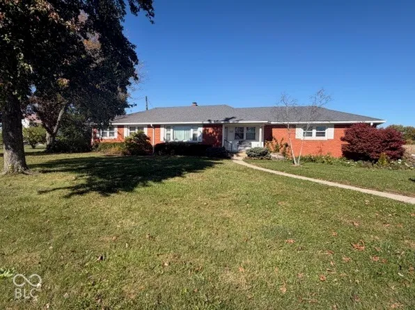 7838 W Us Highway 52, New Palestine, IN 46163