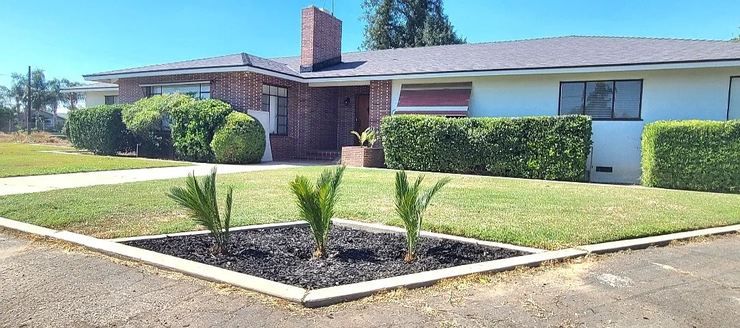 4 bed, 2.5 bath, 3636 sqft, $2,900 — Photo 1