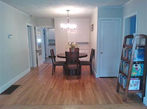 4th image of 17 Westford St