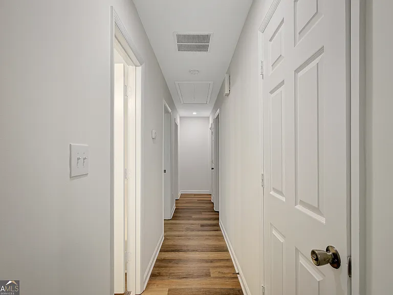 220 Fontaine Way — Photo 14