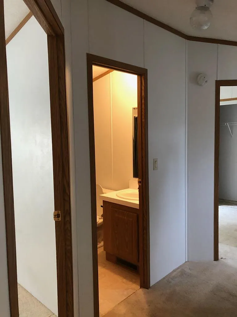 3 bed, 920 sqft, $1,700 — Photo 3