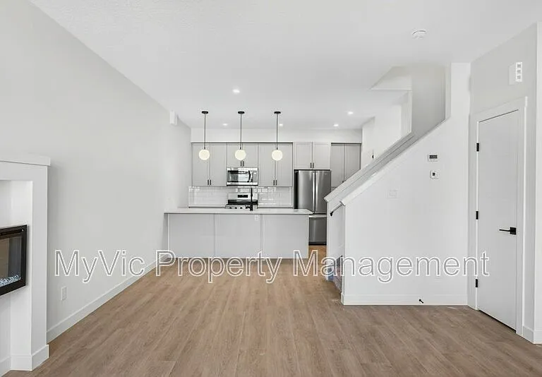 14038 104th Ave NW — Photo 3
