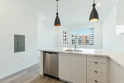 130 Monitor Street — Photo 11