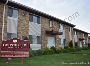 Countryside Apartments B4, Union Grove, WI 53182