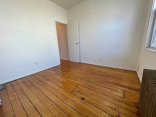 2nd image of 134 Frost St #2L