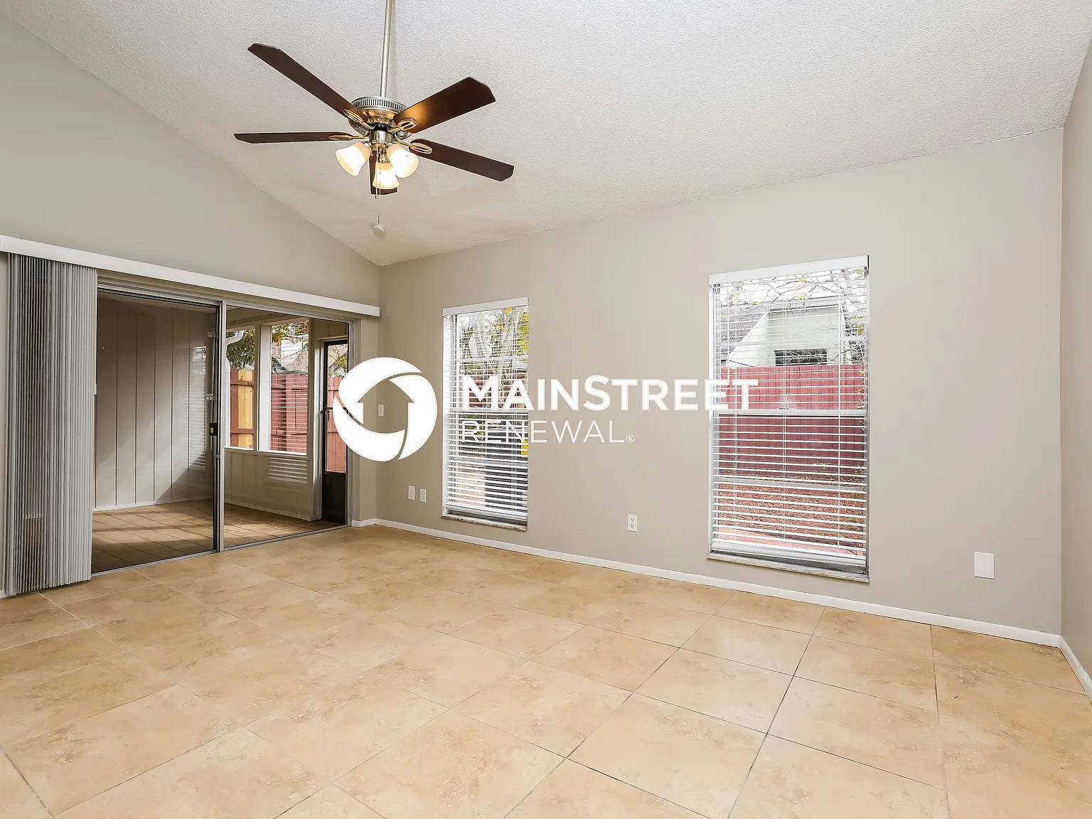1236 Pin Oak Dr — Photo 4
