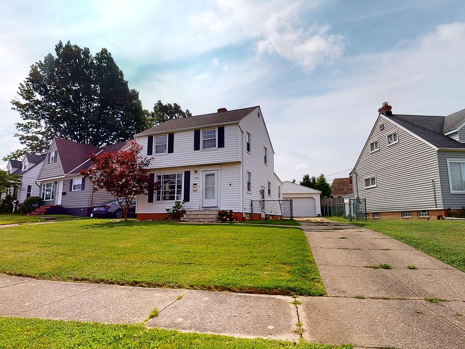 7703 Pelham Dr, Parma, OH 44129 Zillow