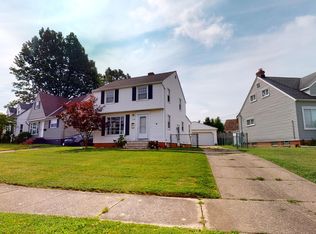 7703 Pelham Dr, Parma, OH 44129