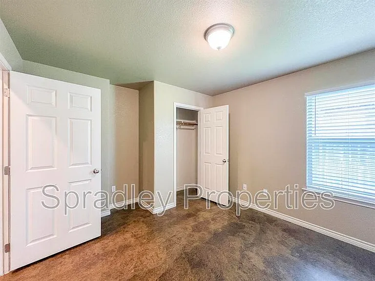 1560 Vani Ct — Photo 6