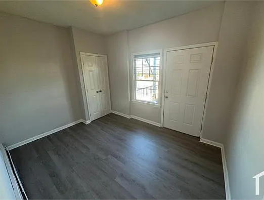 18 Jay St #D2 — Photo 2