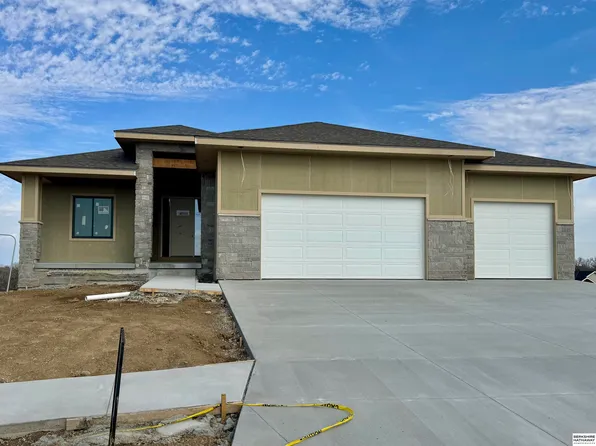 4503 S 203rd Ave, Omaha, NE 68135