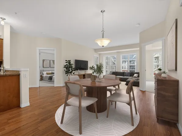 45 Inglewood Dr #323, Saint Albert, AB T8N 0B6