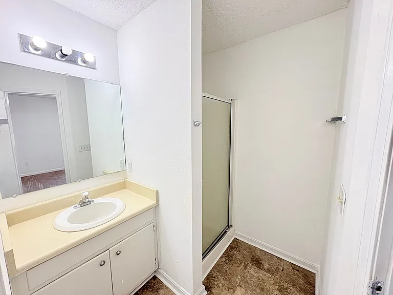 600 Anderson Hwy #611 — Photo 15