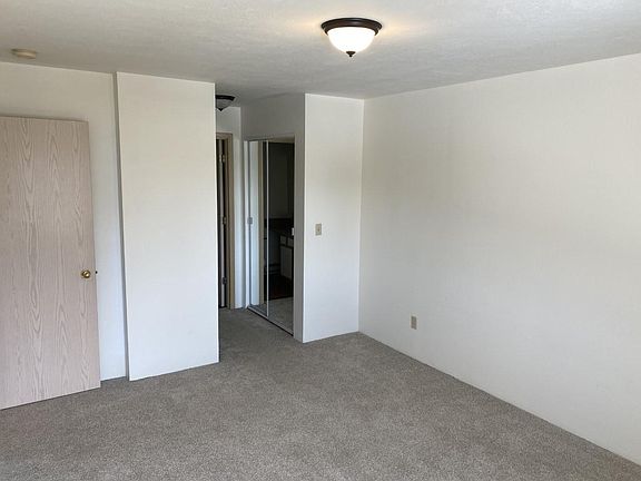 3rd image of 2525 E 53rd Ave #G206