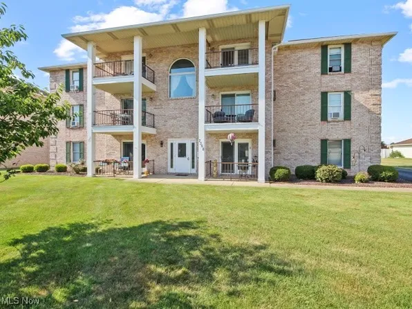 7368 Eisenhower Dr Unit 5, Boardman, OH 44512