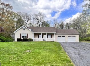 203 Cliffside Dr, Lewistown, PA 17044
