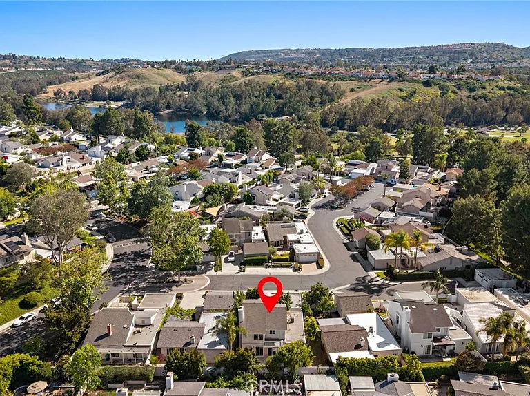 24295 Tahoe Ct — Photo 3