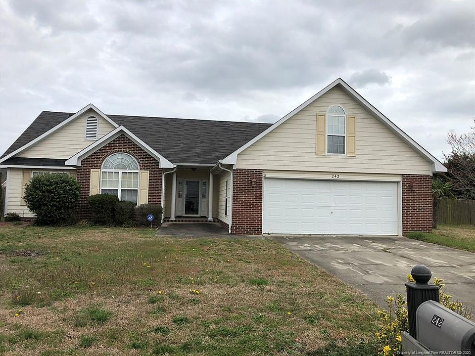 1st image of 242 Belle Chase Dr